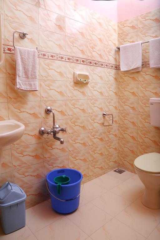Apartamento Chiramel Residency Kochi Exterior foto