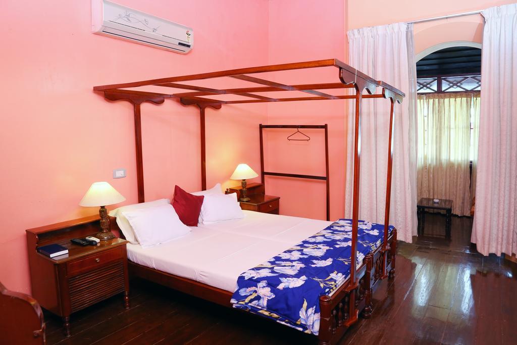 Apartamento Chiramel Residency Kochi Habitación foto
